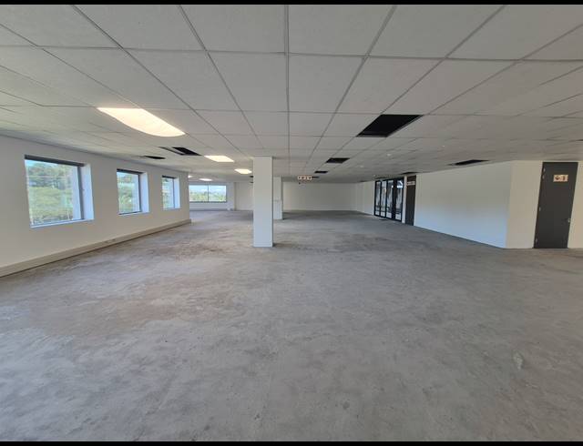 877M² OFFICE TO LET IN WOODMEAD